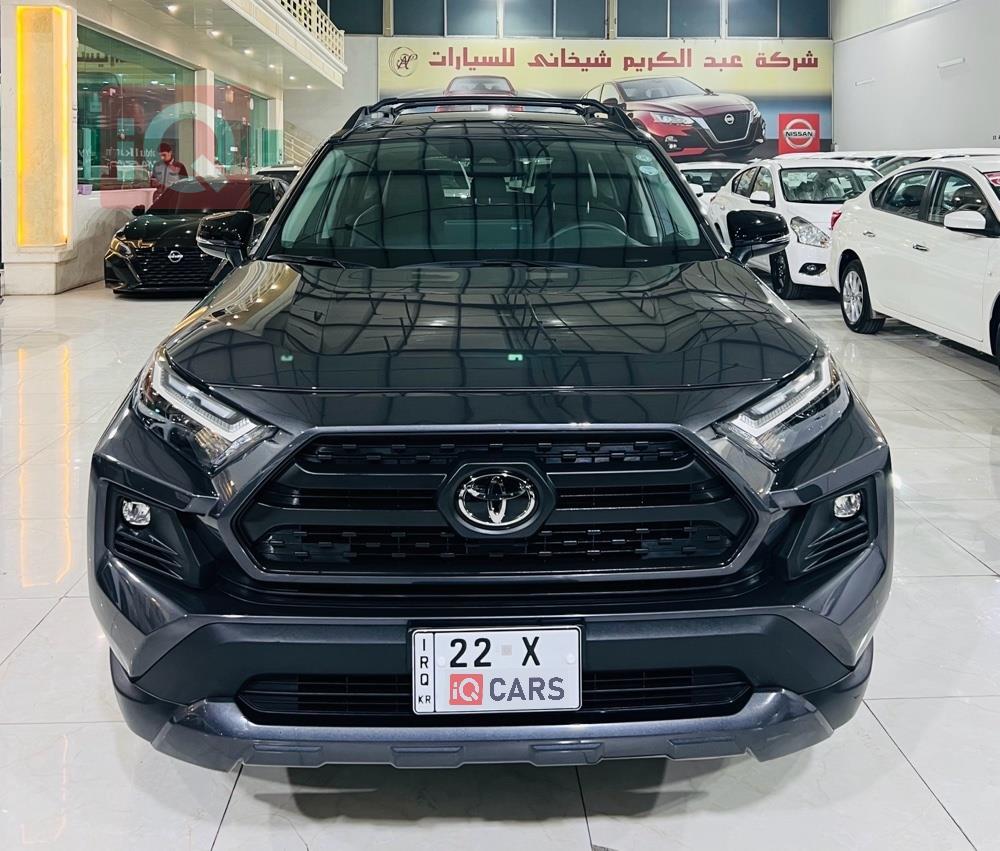 تۆیۆتا ڕاڤ 4